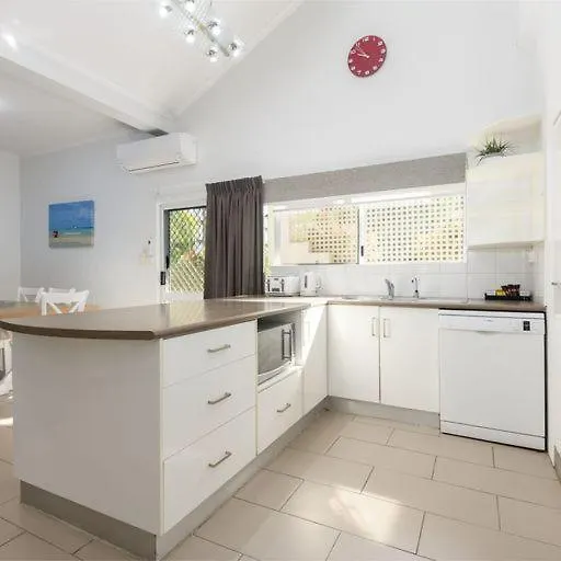 *** Aparthotel Titree Village Holiday Apartments Port Douglas Australia